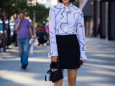 解锁黑色衬衣的万能穿搭术 这几件外套让你告别沉闷