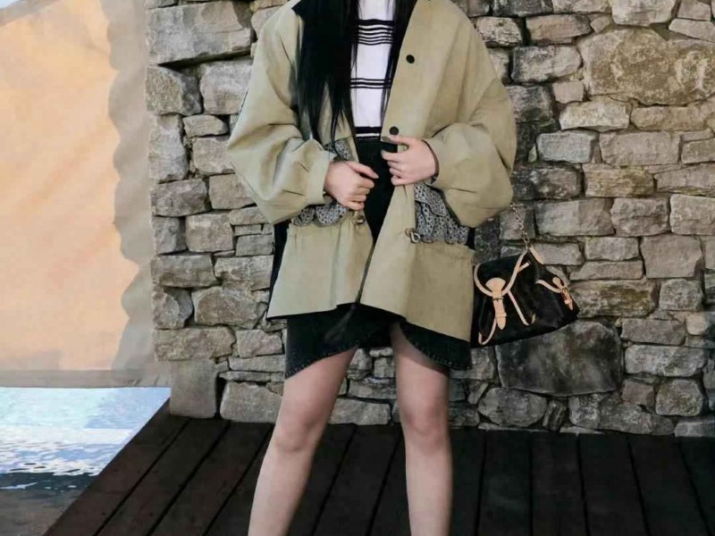 腿粗女明星的时尚穿搭秘籍：刘亦菲的造型灵感