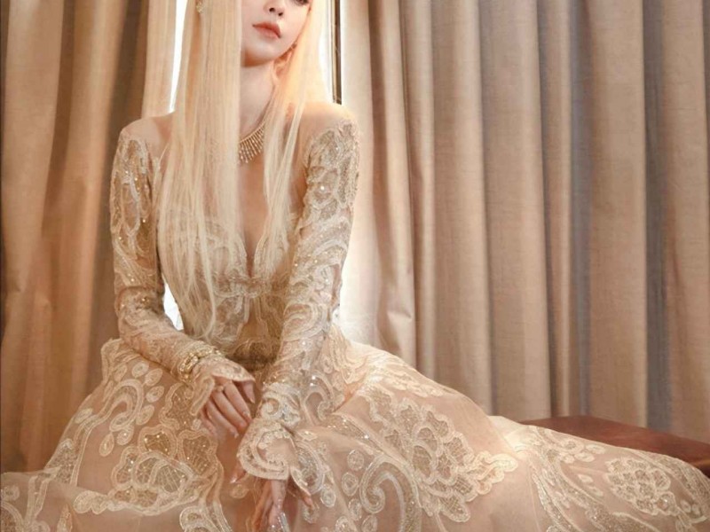 穿衣搭配奖 128套高定加冕！Angelababy的时尚统治，藏着东方美学的全球破壁