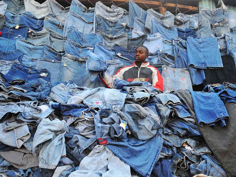 旧衣服到底算哪门子垃圾 别急着扔这里有说法