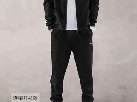 高中生男生冬季穿搭指南：冲锋衣配工装裤，帅气又显年轻