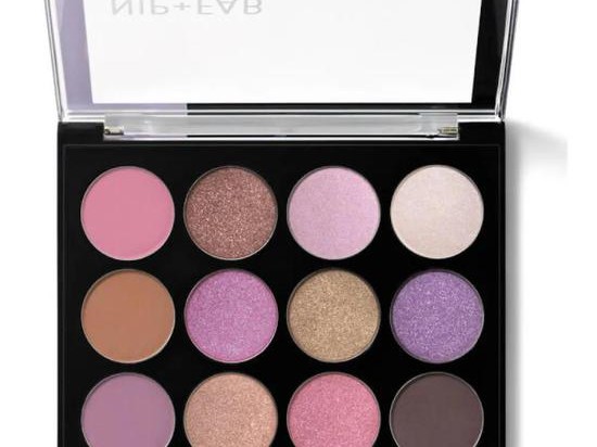 香芋紫颜色大揭秘：时尚与情感的完美融合