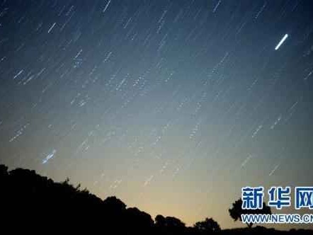 夜空中划过的那道光到底是什么？带你彻底搞懂流星的前世今生