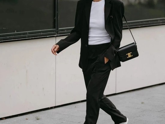 黑色衬衫外套搭配妙招大公开
