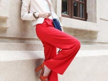 红色短袖搭配攻略 男士穿出活力与型格