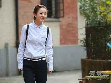 30岁男白领冬天穿衣搭配：黑白穿搭法，不装嫩不油腻，出门舒服又体面